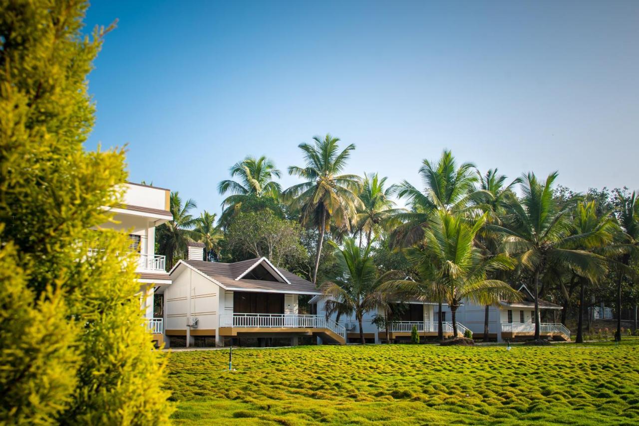 Mastiff Select Terrain Dandeli Hotel Exterior photo