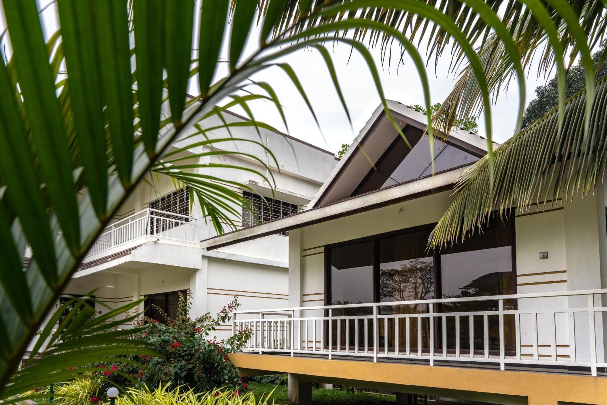 Mastiff Select Terrain Dandeli Hotel Exterior photo
